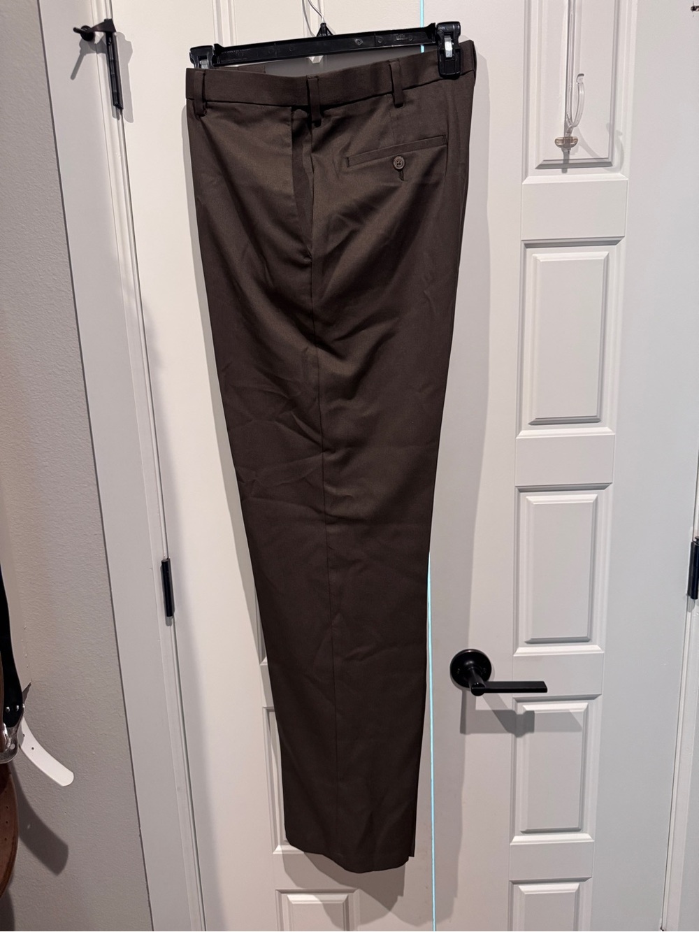 Haggar Men's Dress Pants in Dark Brown 36 x 34 - Picture 2 of 6